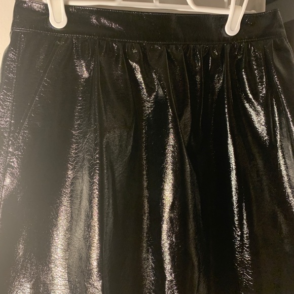 NWT Vero moda patent leather skirt with pockets - Picture 2 of 5